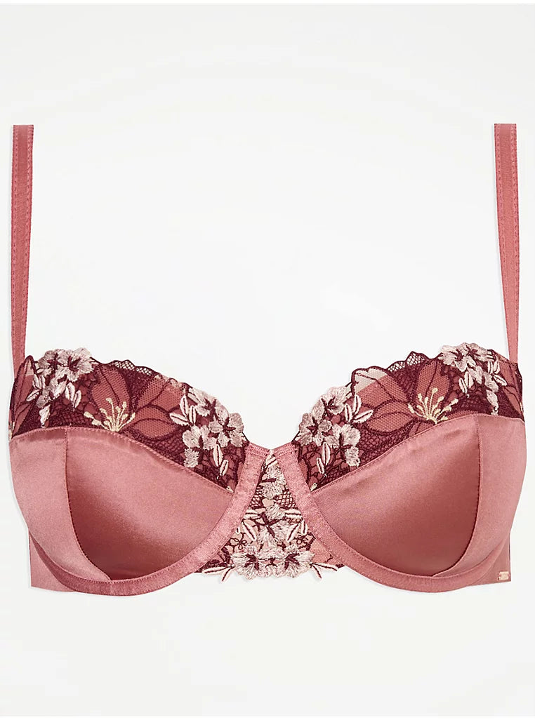 Two-tone lace low-cut bra